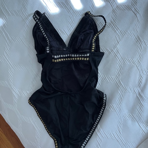 La Blanca Swim - Picture 3 of 4